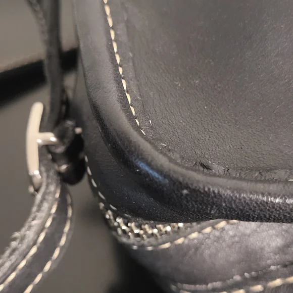 Coach Rare vintage made in USA crossbody bag. - Picture 12 of 16